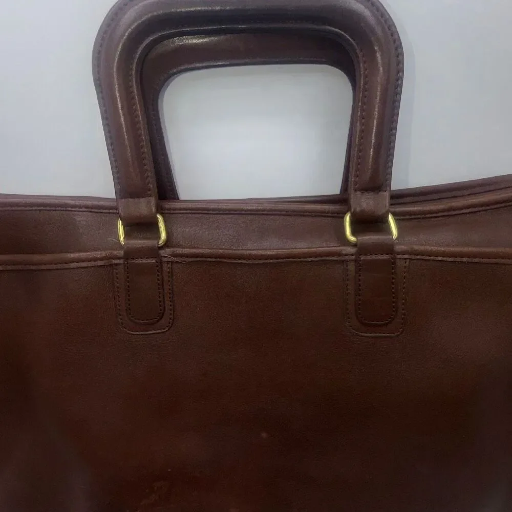 COACH Vibtage 1970s Monroe Glovetanned  Leather Crossbody Briefcase